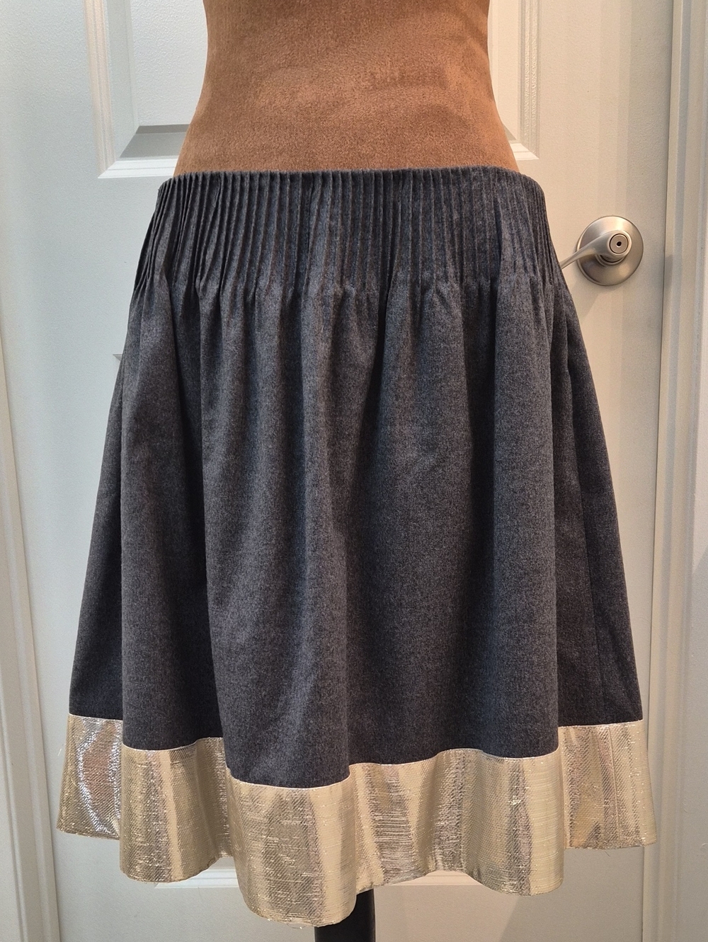 Gray Skater Skirt with Metallic Gold Hem.Size M-L